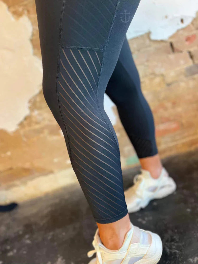 anchored arrows leggings